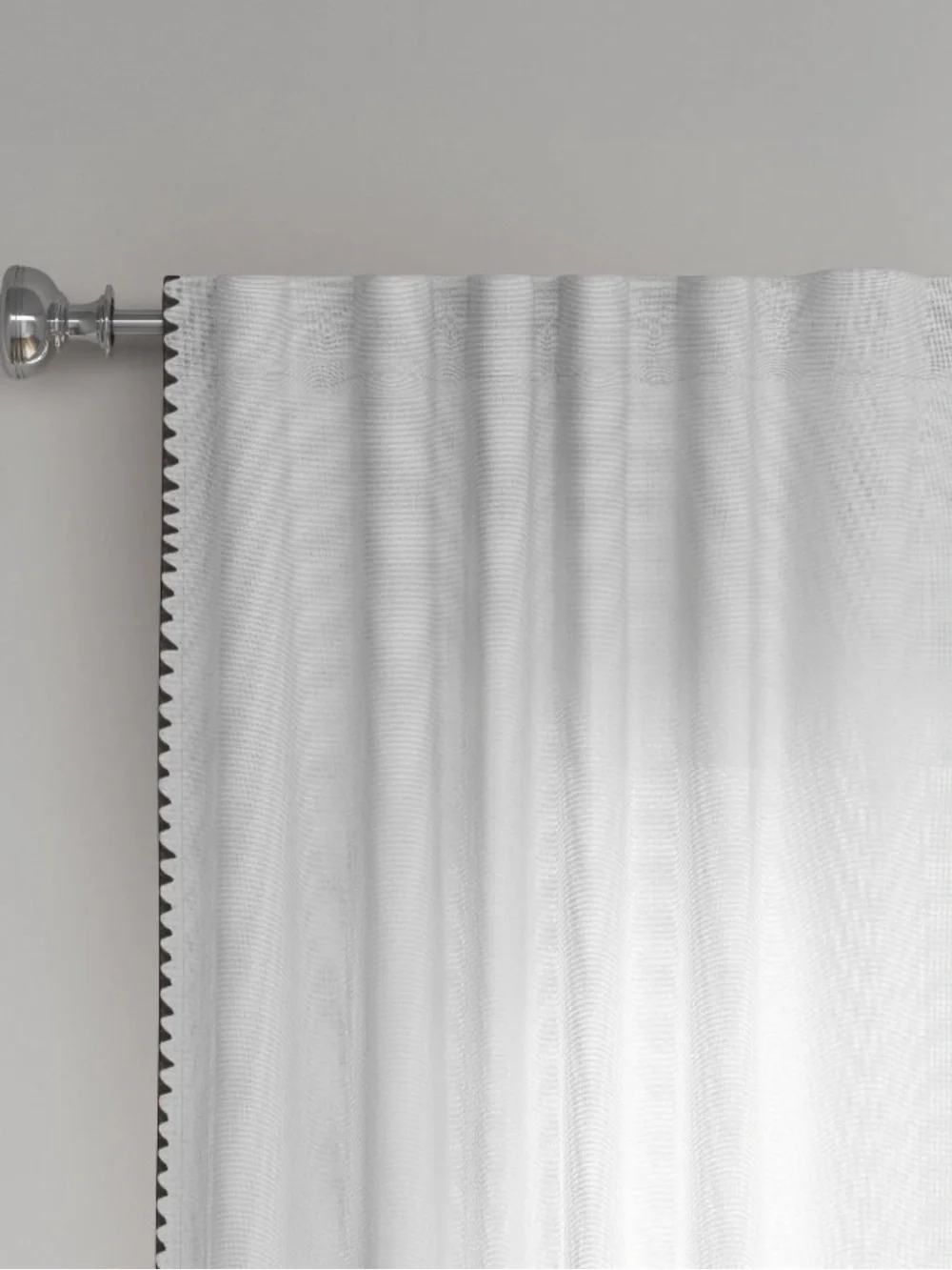NWT Threshold Cream Stitched Edge Light Filtering Curtain- 1 Panel 54”x95”